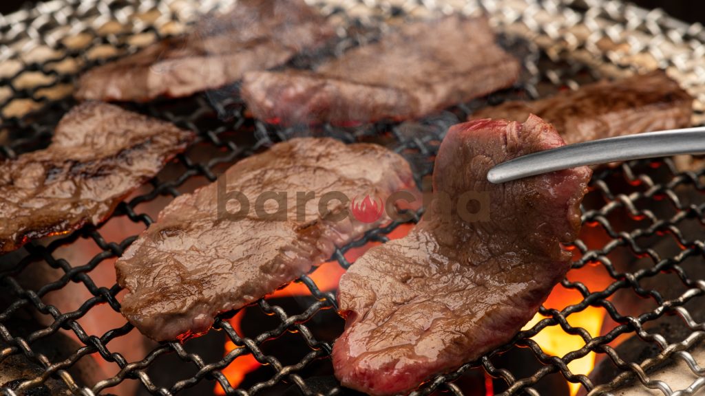 Memasak Daging Menggunakan Briket Arang Memberikan Aroma Smokey yang Lebih Kuat